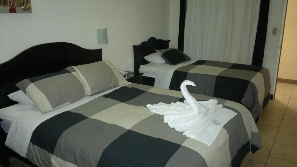 Hotel Eskalima Alajuela Bagian luar foto