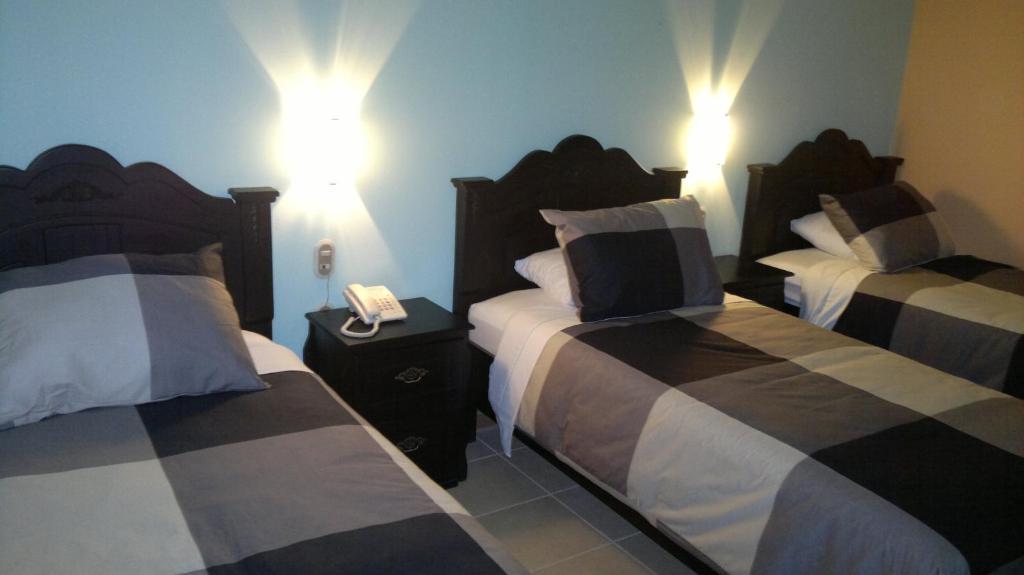 Hotel Eskalima Alajuela Ruang foto
