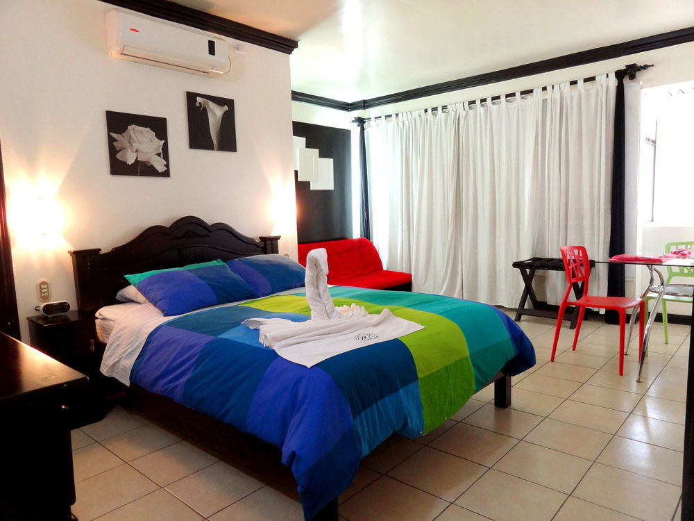 Hotel Eskalima Alajuela Bagian luar foto